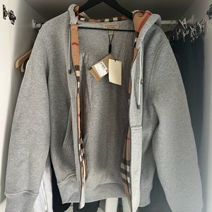 Burberry men hoodie size large